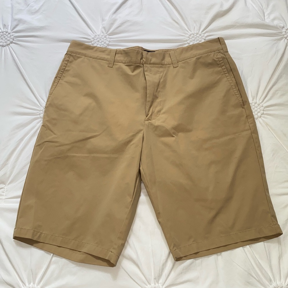 NEW J Crew Tan Flat Front Chino Shorts - SIZE 33